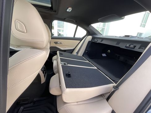 New 2026 BMW 330i xDrive Sedan w/ Convenience Package image 31