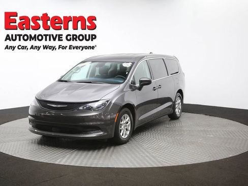 Used 2023 Chrysler Voyager LX image 55