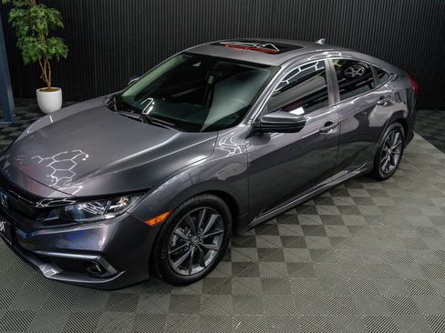 Used 2019 Honda Civic EX image 7