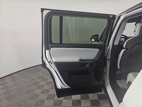 Used 2024 Rivian R1S Adventure AWD/4WD image 17