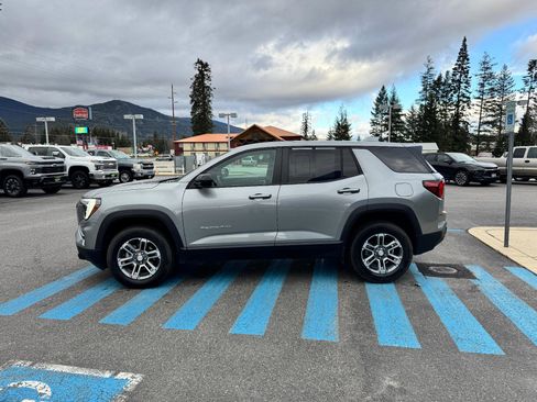 Used 2025 GMC Terrain Elevation image 4