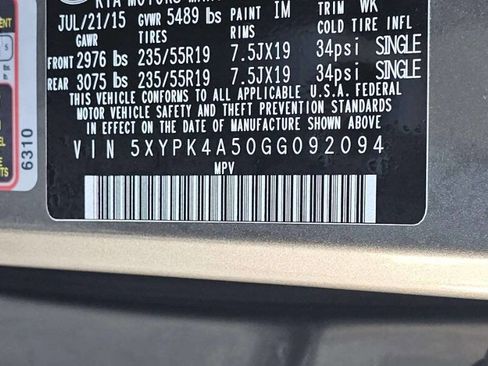 Used 2016 Kia Sorento SX image 10