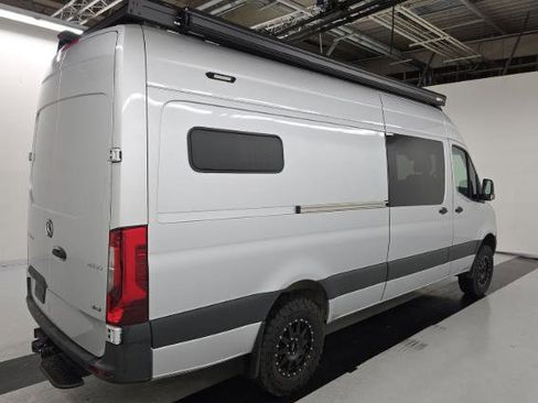 Used 2022 Mercedes-Benz Sprinter 2500 image 3