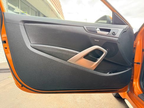 Used 2013 Hyundai Veloster Turbo image 13