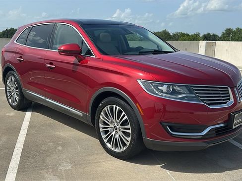 Used 2017 Lincoln MKX Reserve w/ Lincoln MKX Climate Package FWD image 17