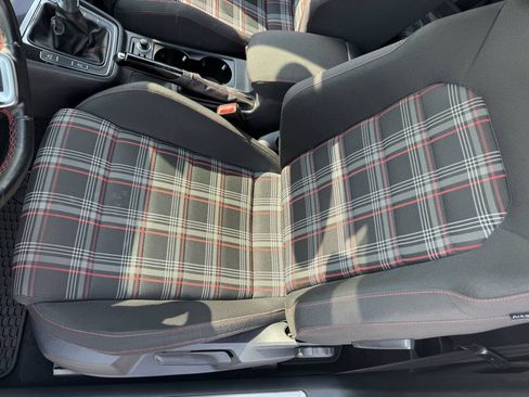 Used 2015 Volkswagen GTI S FWD image 23