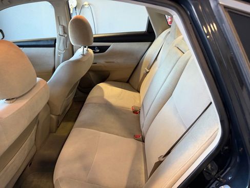 Used 2013 Nissan Altima 2.5 S image 9