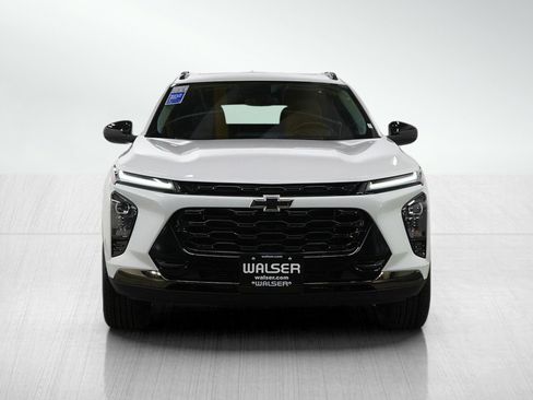 Used 2024 Chevrolet Trax ACTIV w/ Sunroof Package image 8