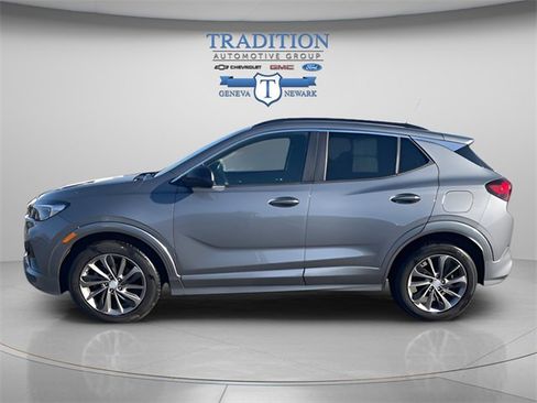 Used 2021 Buick Encore GX Select w/ Sport Touring Package image 2