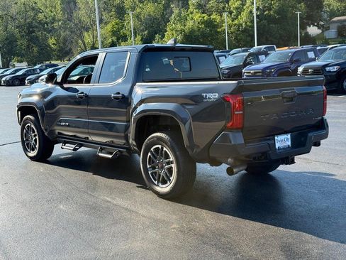 Used 2024 Toyota Tacoma TRD Sport image 6