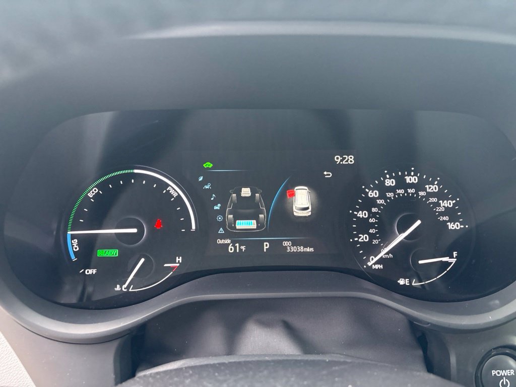 Used 2025 Toyota Sienna XLE FWD image 14