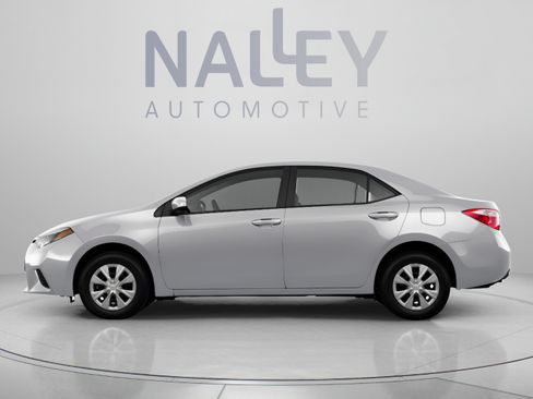 Used 2016 Toyota Corolla L FWD image 2