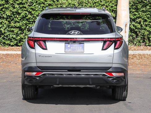 Used 2023 Hyundai Tucson SEL w/ Convenience Package AWD/4WD image 7