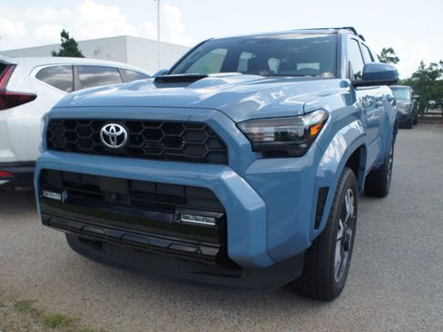 Used 2025 Toyota 4Runner TRD Sport Premium AWD/4WD image 1