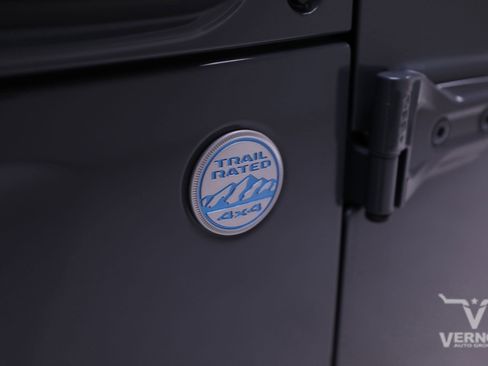 New 2024 Jeep Wrangler Sahara image 41