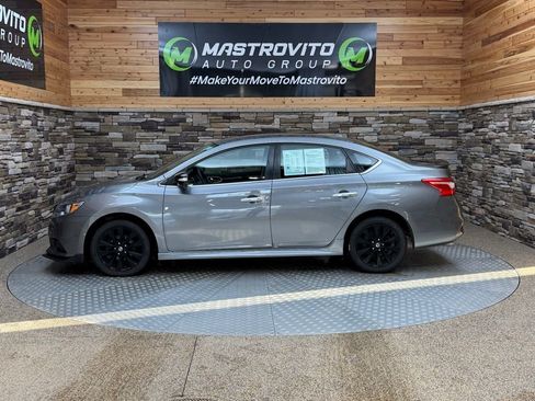 Used 2018 Nissan Sentra SR w/ SR Midnight Edition Package image 6