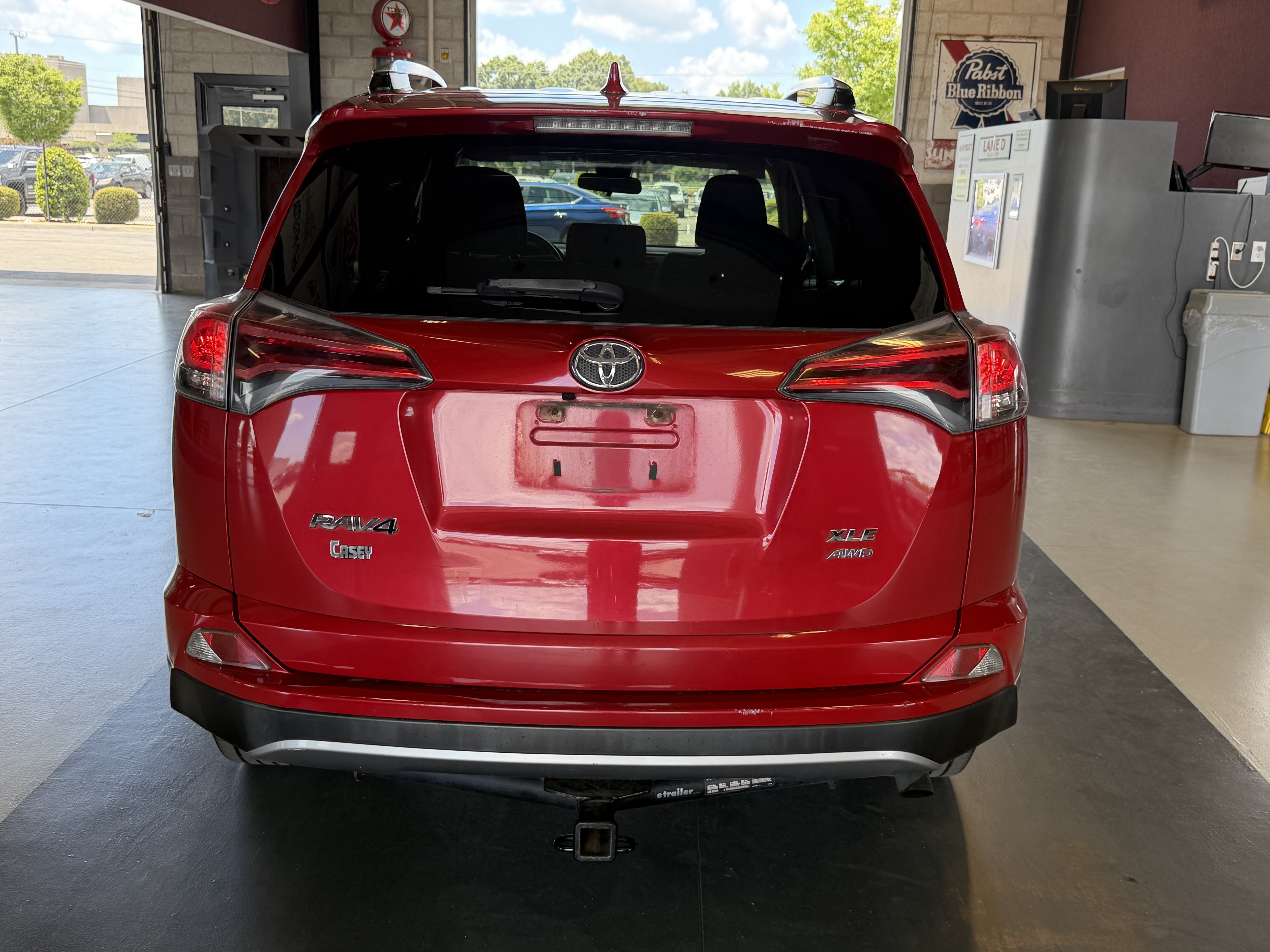 Used 2017 Toyota RAV4 XLE w/ Carpet Mat Package AWD/4WD image 8