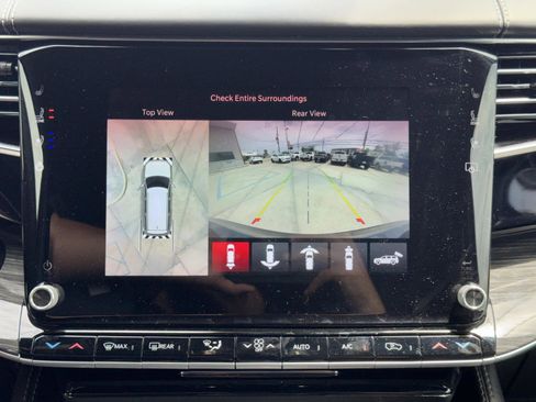 Used 2022 Jeep Wagoneer Series III w/ Premium Group I image 26