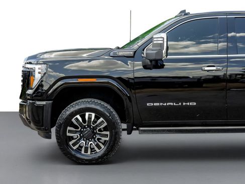 Used 2024 GMC Sierra 2500 Denali Ultimate w/ Max Trailering Package AWD/4WD image 10