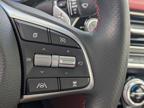 Used 2023 Genesis G70 2.0T w/ Sport Prestige Package image 32