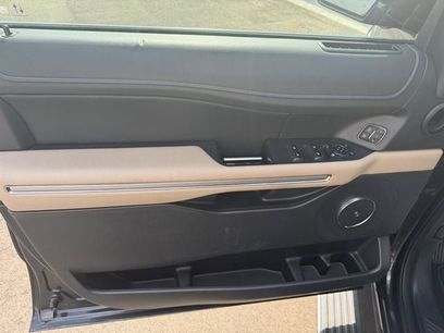 Used 2024 Ford Expedition Limited