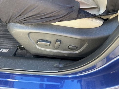 Used 2020 Nissan Rogue Sport SV image 17