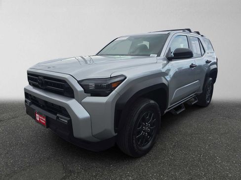 Certified 2025 Toyota 4Runner SR5 AWD/4WD image 7