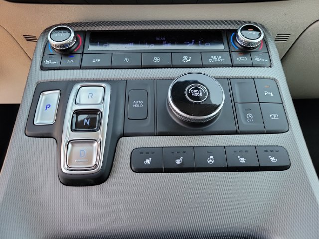 Used 2024 Hyundai Palisade Limited FWD image 27