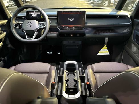 New 2025 Volkswagen ID. Buzz Pro S Plus image 16