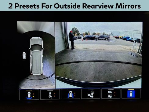 Used 2022 GMC Yukon XL SLT w/ SLT Luxury Package image 14