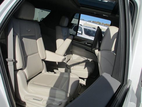 Used 2023 Cadillac Escalade Sport Platinum image 26