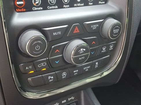 Used 2020 Dodge Durango GT AWD/4WD image 17