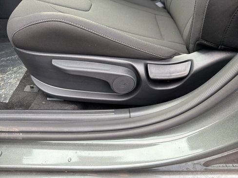 New 2025 Hyundai Elantra Sport image 13