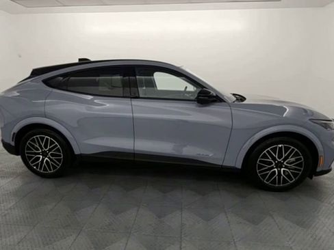 New 2025 Ford Mustang Mach-E Premium image 9