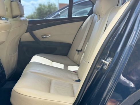 Used 2010 BMW 528i xDrive Sedan AWD/4WD image 29