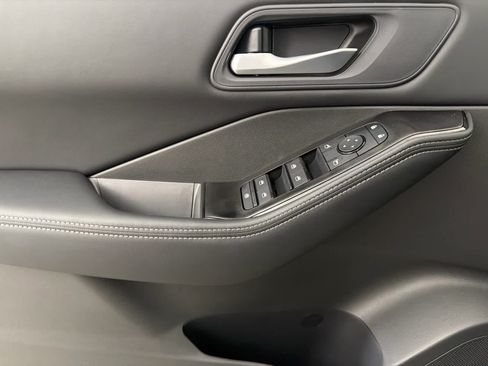 New 2026 Nissan Rogue SV FWD image 22