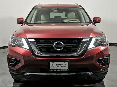 Used 2017 Nissan Pathfinder SL w/ SL Premium Package AWD/4WD image 4