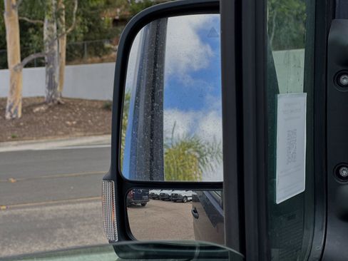 Used 2024 Mercedes-Benz Sprinter 2500 image 9