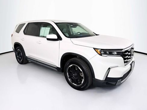 Certified 2025 Honda Pilot EX-L image 1