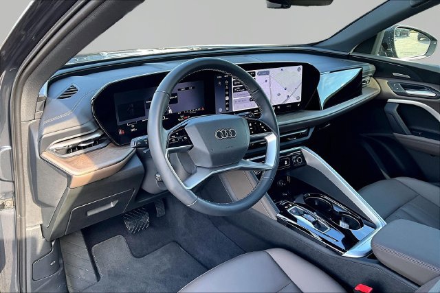 Used 2026 Audi Q5 Premium w/ Premium Plus AWD/4WD image 13