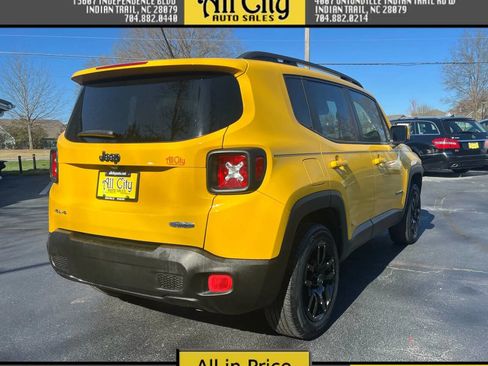 Used 2015 Jeep Renegade Latitude w/ Popular Equipment Group image 7