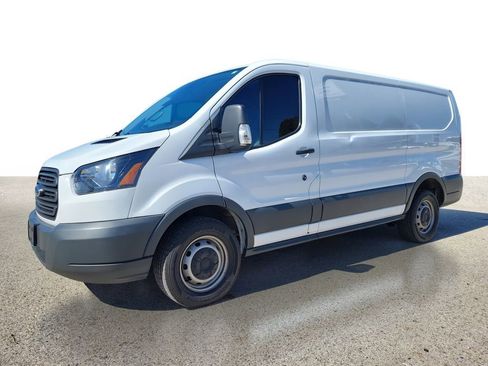 Used 2018 Ford Transit 250 130 Low Roof RWD image 2