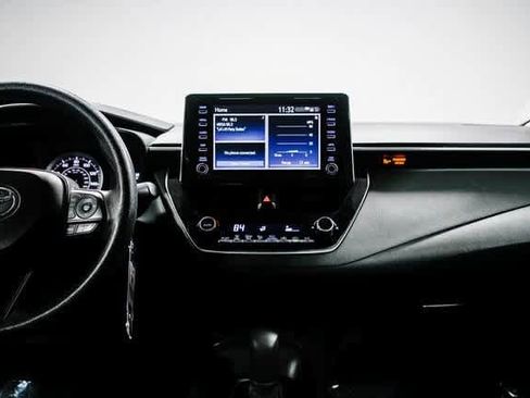 Certified 2021 Toyota Corolla LE image 13