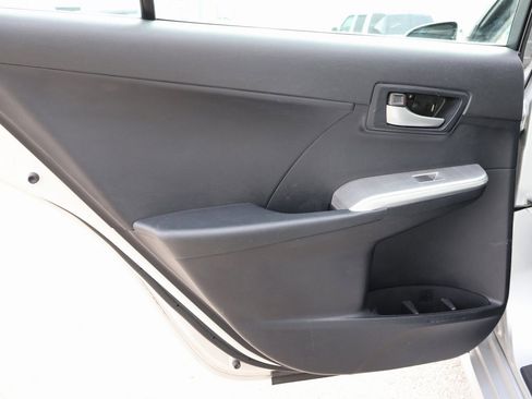 Used 2013 Toyota Camry SE image 16
