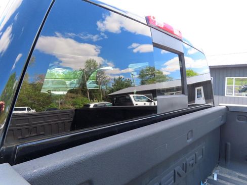 Used 2019 GMC Sierra 3500 Denali w/ Duramax Plus Package image 17