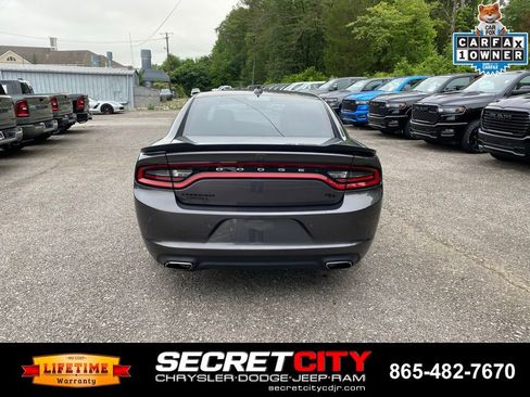 Used 2018 Dodge Charger R/T w/ Driver Confidence Group RWD image 6