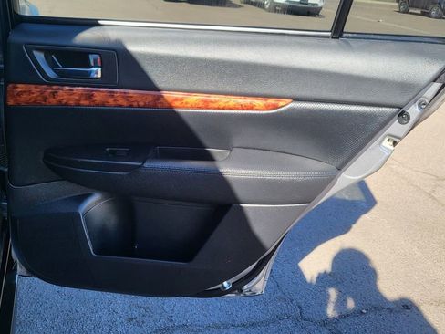 Used 2010 Subaru Outback 3.6R Limited image 18