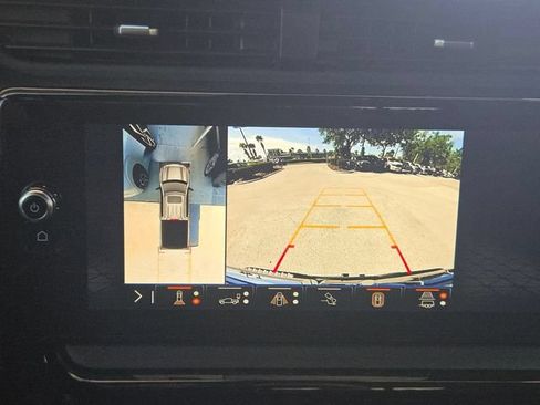 Used 2026 GMC Sierra 1500 AT4 w/ AT4 Premium Package AWD/4WD image 10