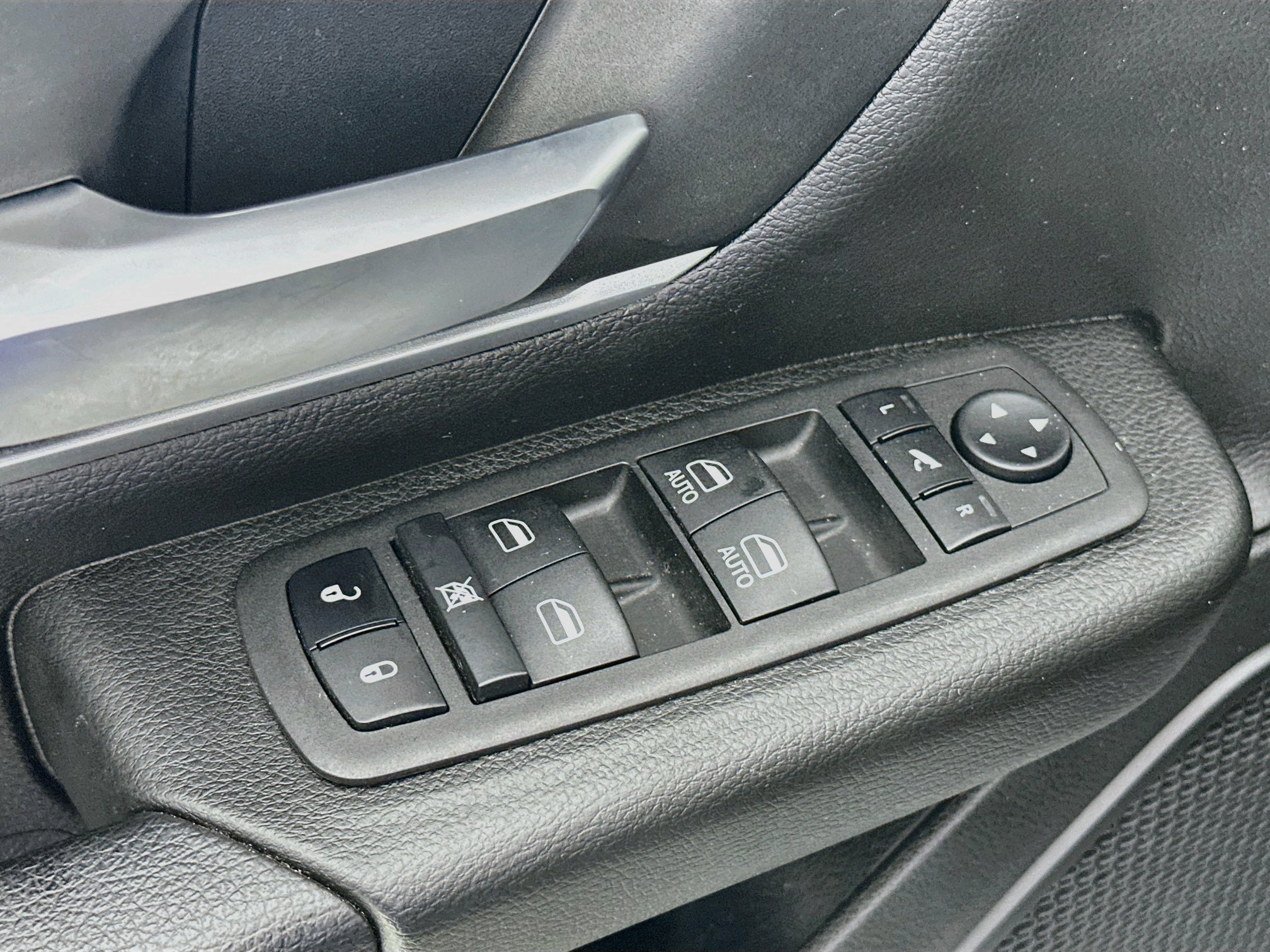 Used 2023 RAM 1500 Big Horn RWD image 17