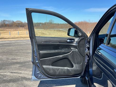 Used 2021 Jeep Grand Cherokee Limited w/ Quick Order Package 28K 80th image 10